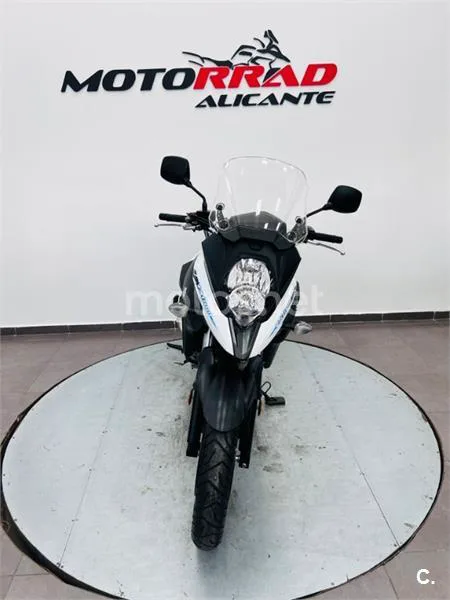 Suzuki V-Strom 650 – Vista 16