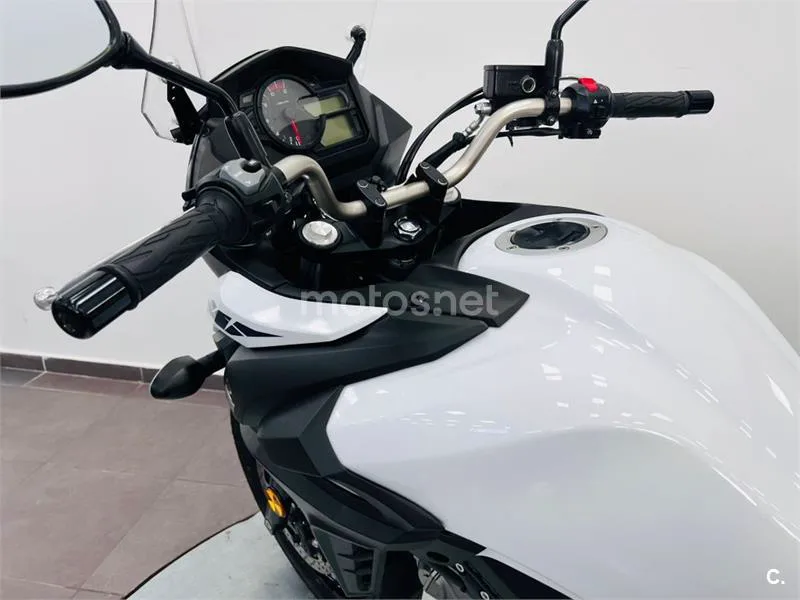 Suzuki V-Strom 650 – Vista 10