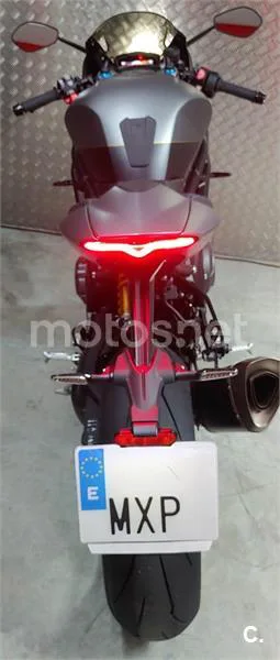 Triumph Speed Triple – Vista 5
