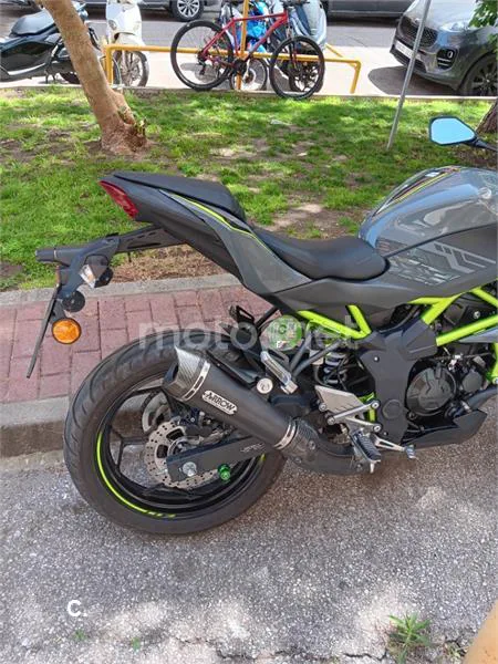 Kawasaki Z125 – Vista 2