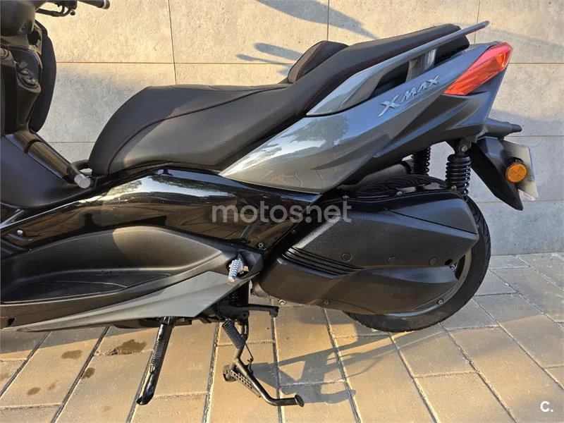 Yamaha XMAX 300 – Vista 12