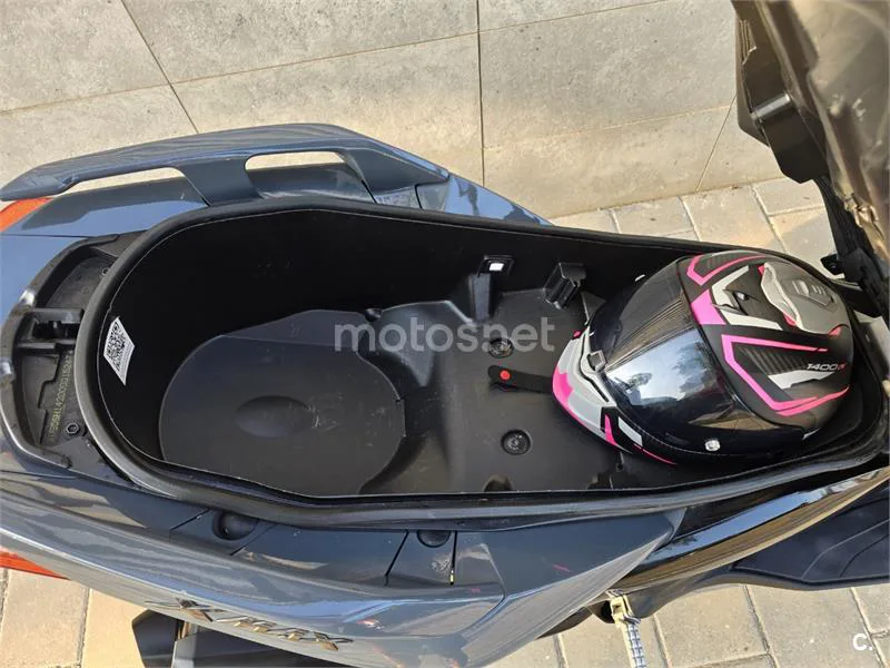 Yamaha XMAX 300 – Vista 22