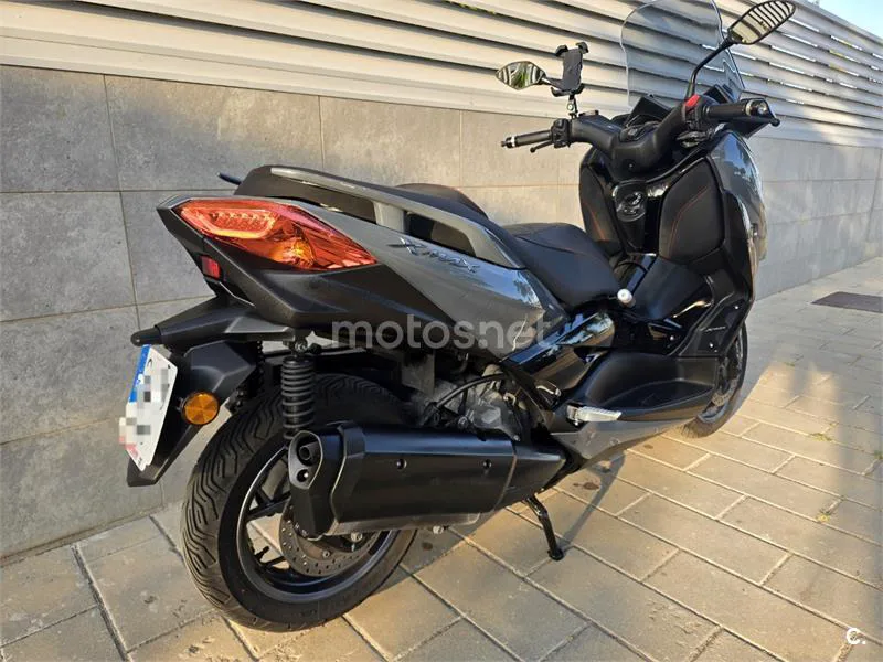 Yamaha XMAX 300 – Vista 4