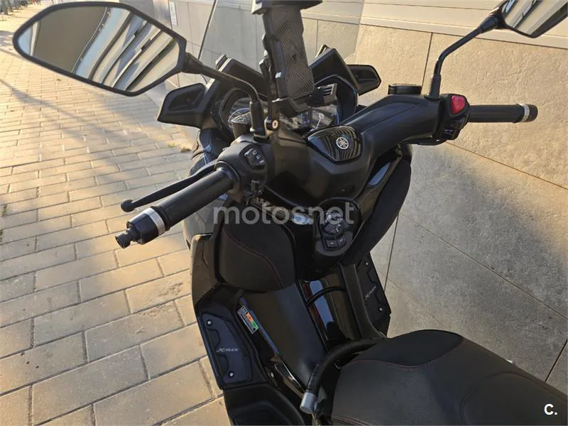 Yamaha XMAX 300 – Vista 9