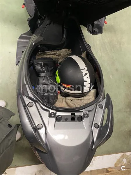 Suzuki Burgman 200 – Vista 5