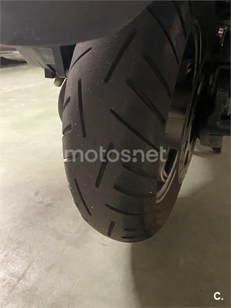 Suzuki Burgman 200 – Vista 6