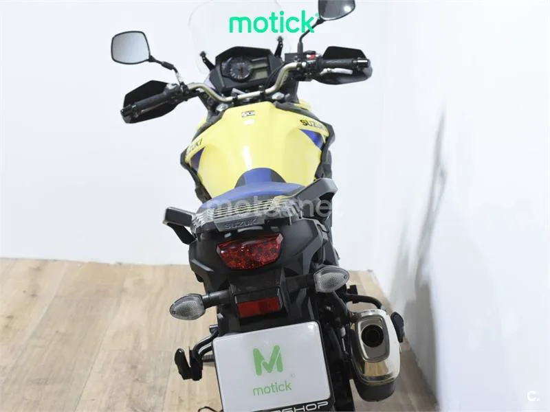 Suzuki V-Strom 650 XT – Vista 6