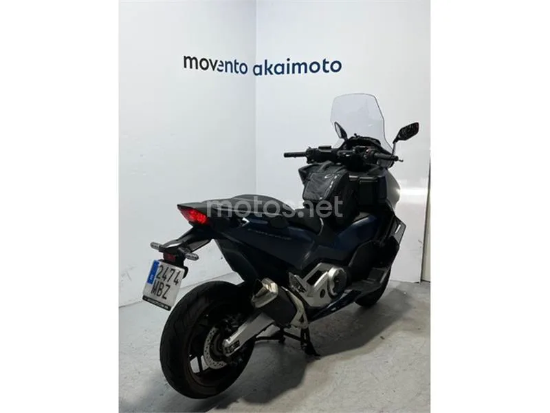 Honda Forza 750 – Vista 3