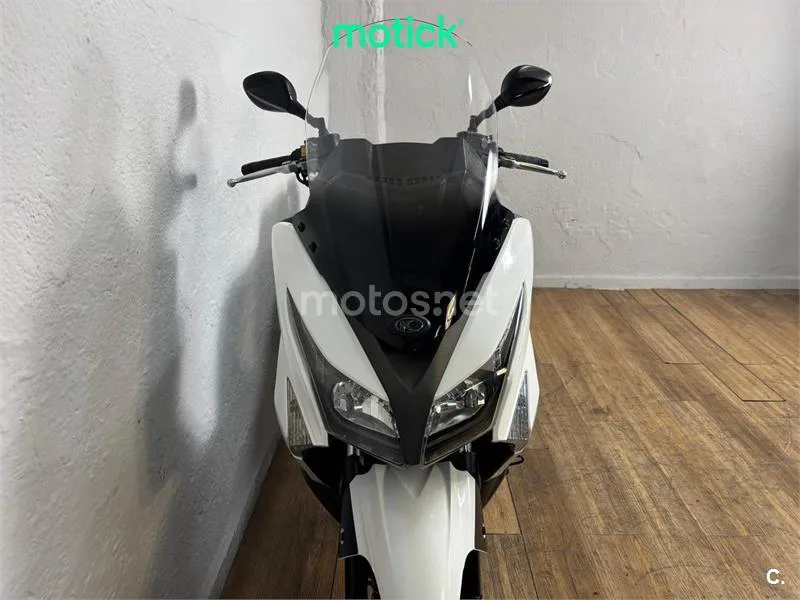 Kymco Grand Dink 125 – Vista 11