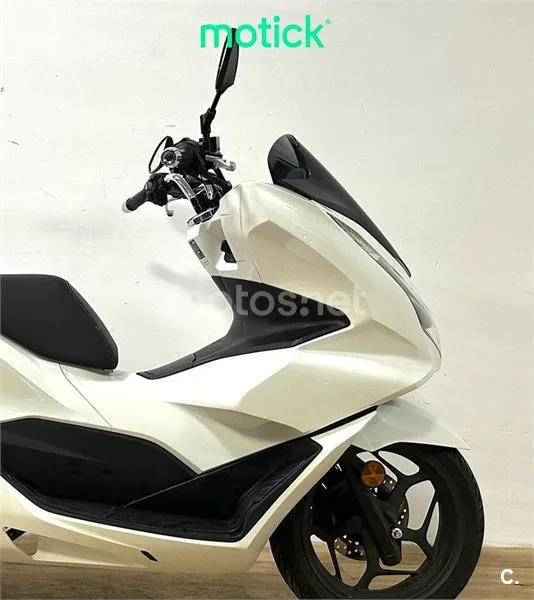 Honda PCX 125 – Vista 3