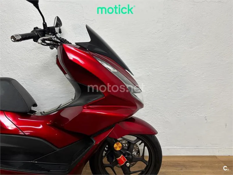 Honda PCX 125 – Vista 4