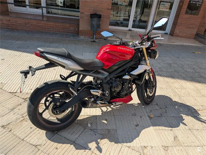 Triumph Street Triple – Vista 3