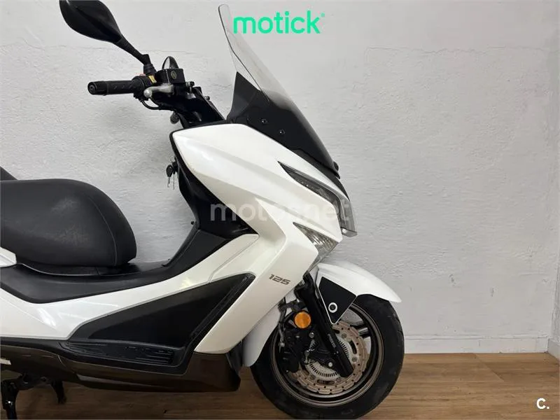 Kymco Grand Dink 125 – Vista 4