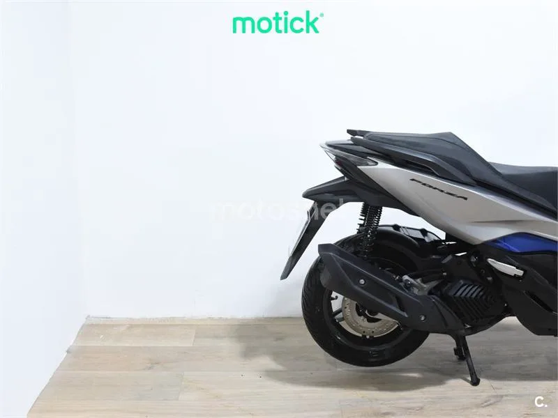 Honda Forza 125 – Vista 3
