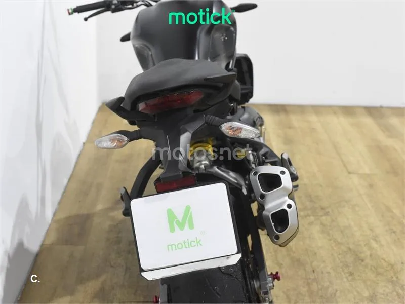 Ducati Monster 821 – Vista 6