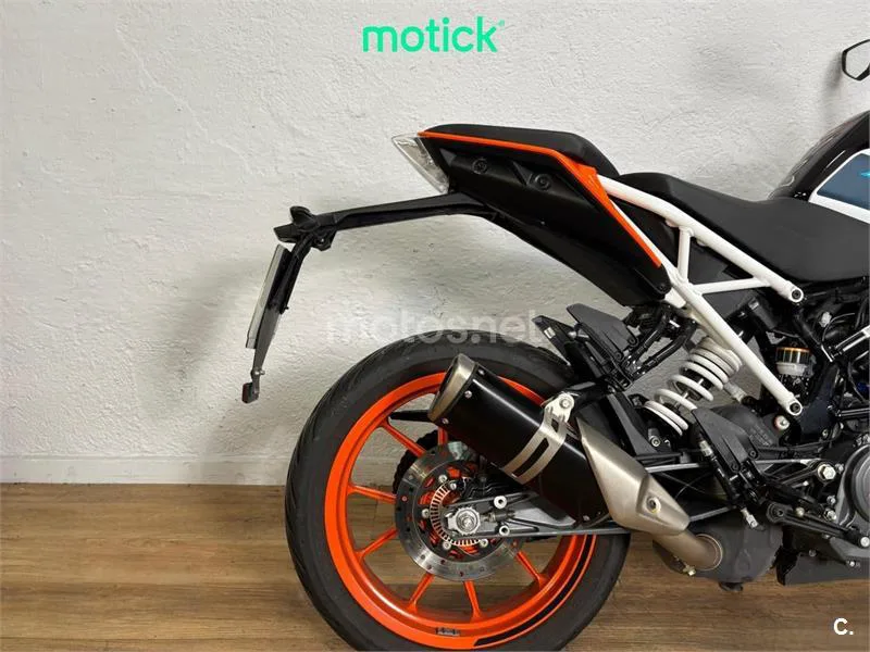 KTM 125 – Vista 3