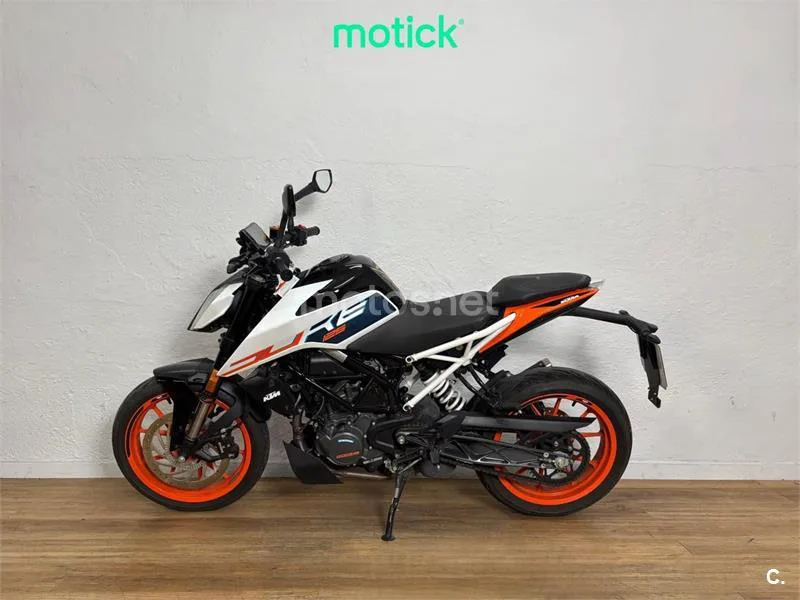 KTM 125 – Vista 7