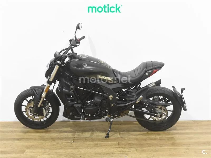 Benelli 502 C – Vista 7