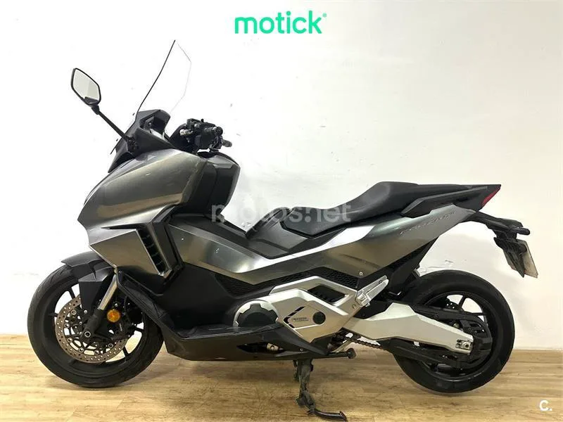 Honda Forza 750 – Vista 5