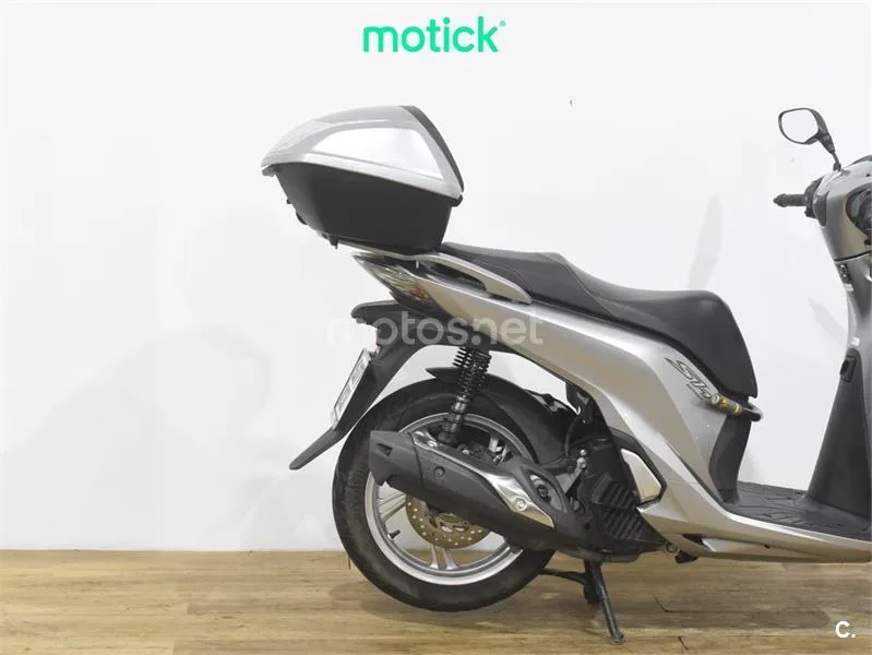 Honda SH 125i – Vista 3