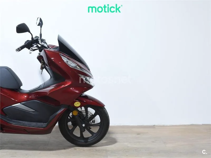 Honda PCX 125 – Vista 4