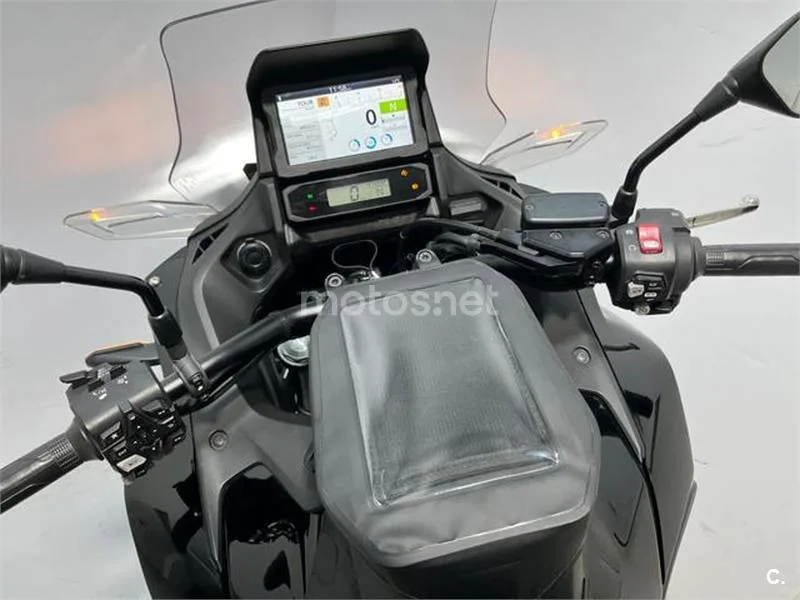 Honda NT1100 – Vista 7