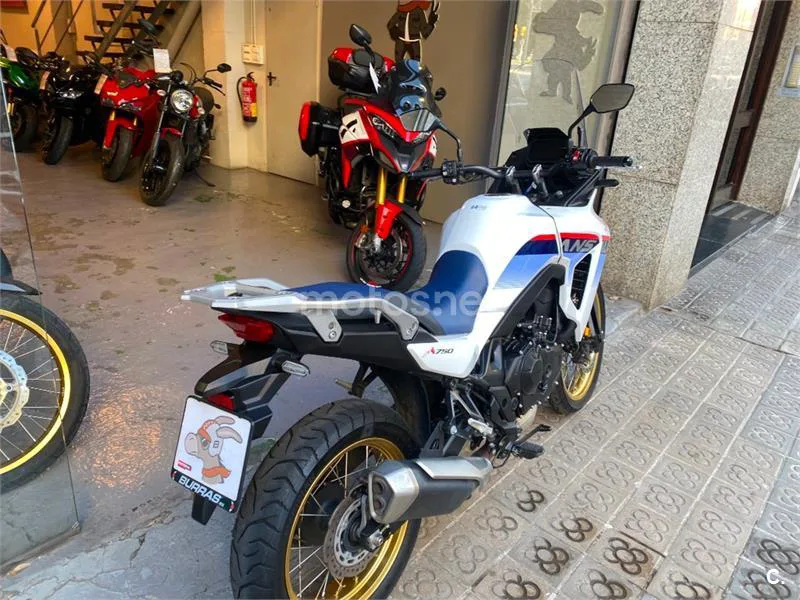 Honda XL 750 Transalp – Vista 6