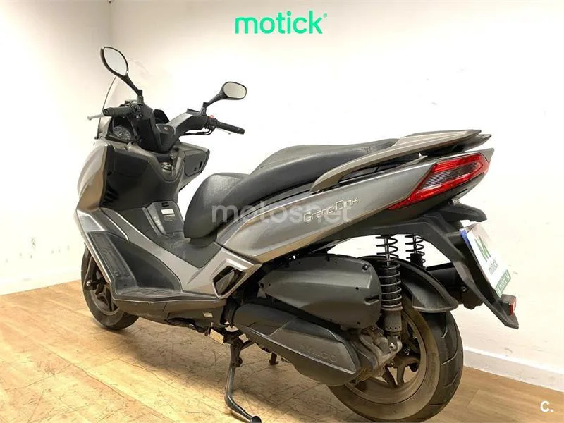 Kymco Grand Dink 300 – Vista 10