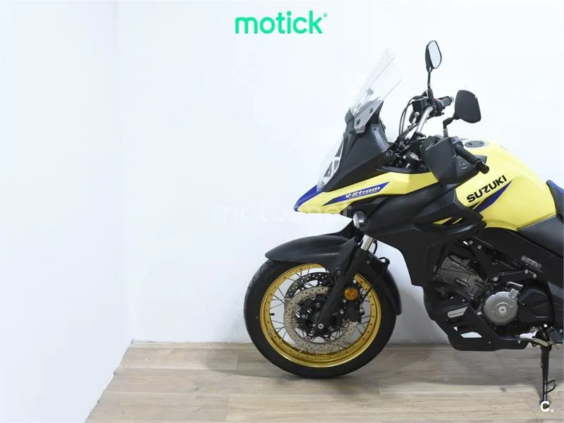 Suzuki V-Strom 650 XT – Vista 8