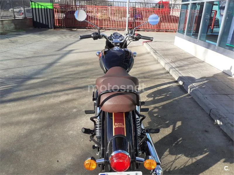 Royal Enfield Classic 350 – Vista 8