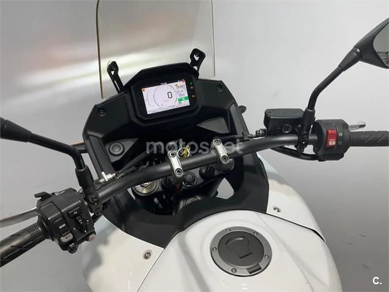 Honda XL 750 Transalp – Vista 7