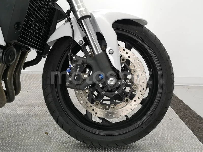 Honda CB 1000R – Vista 11