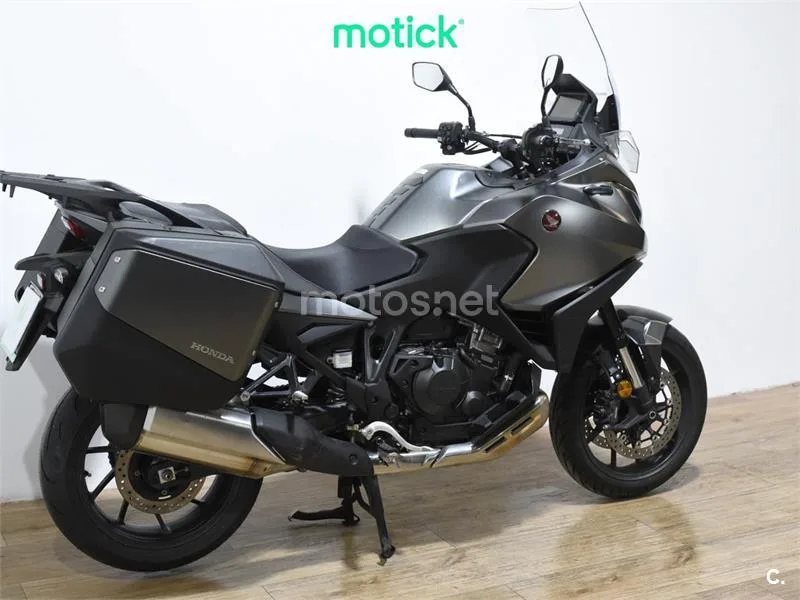 Honda NT1100 – Vista 10