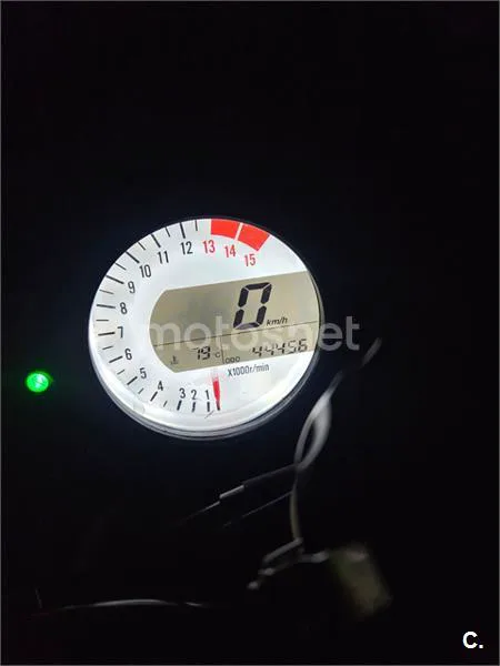 Kawasaki ZX-10R – Vista 4