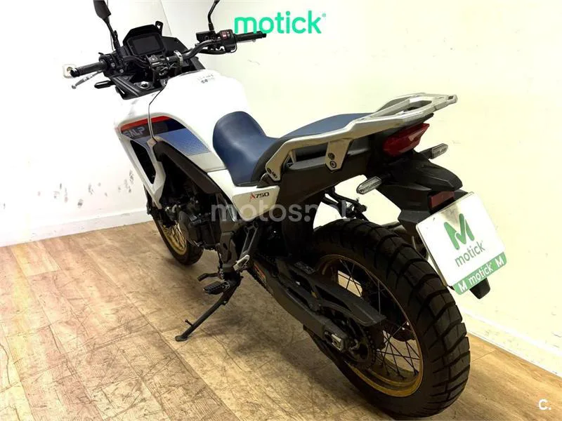 Honda XL 750 Transalp – Vista 6