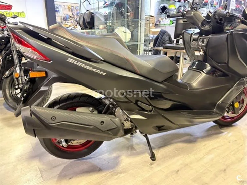 Suzuki Burgman 400 – Vista 5