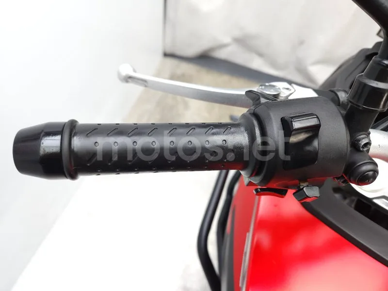 Voge 500 DS – Vista 9
