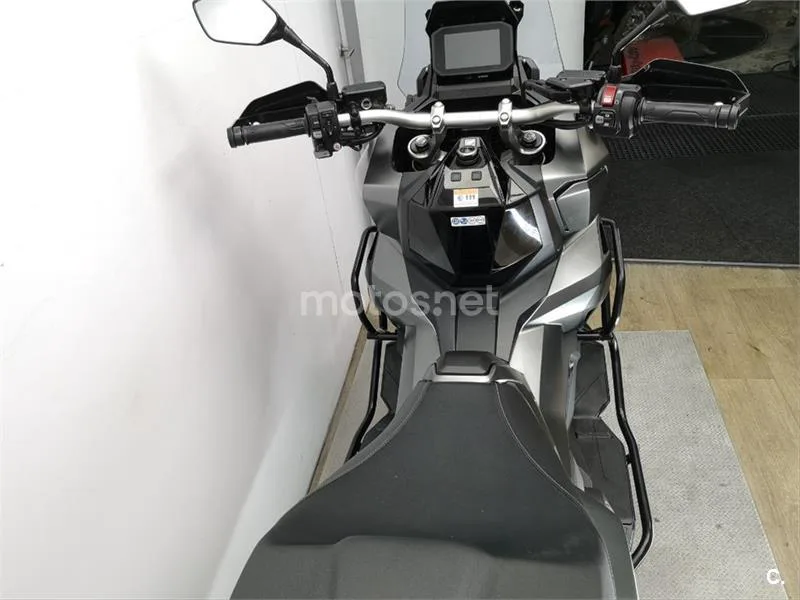Honda X-ADV – Vista 7