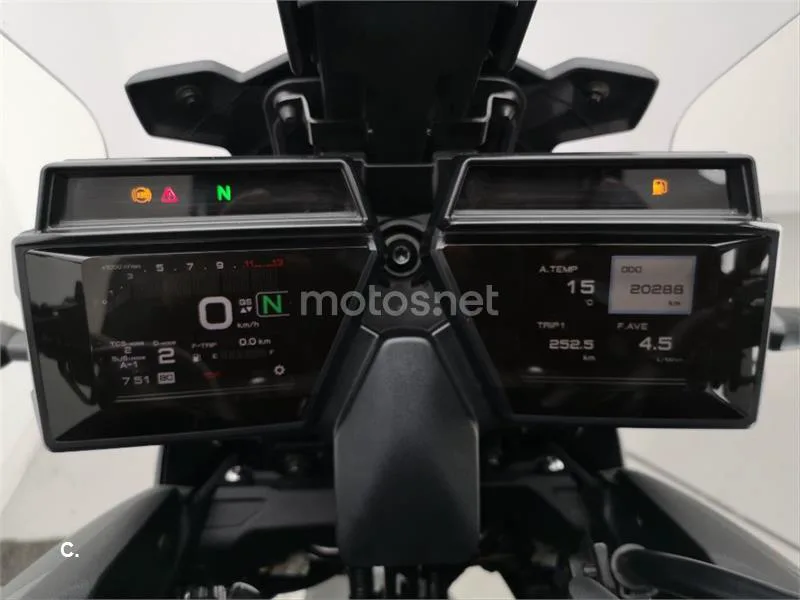 Yamaha Tracer 9 – Vista 10