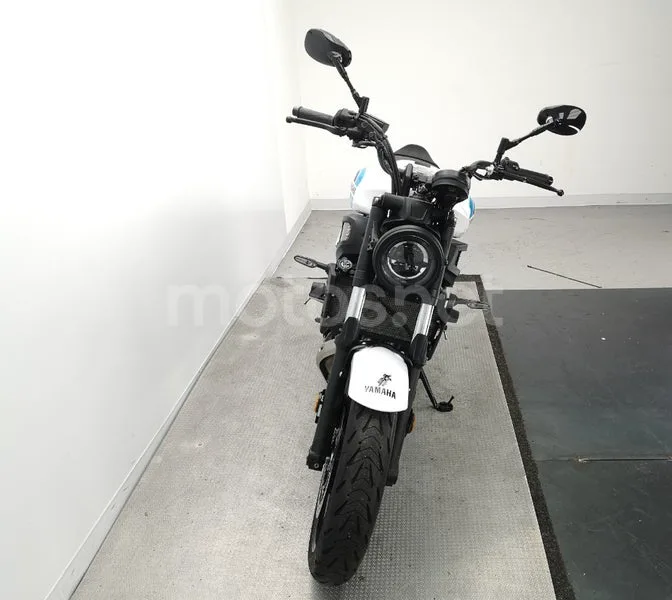 Yamaha XSR 700 – Vista 16