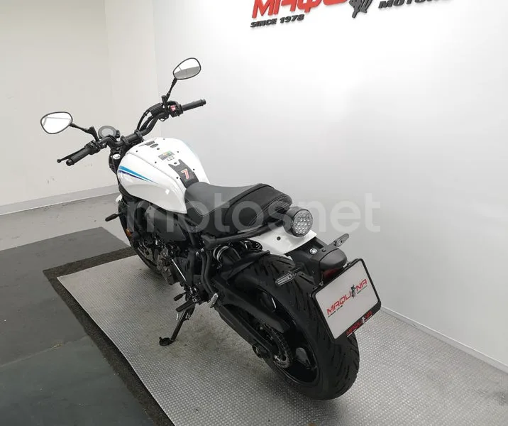 Yamaha XSR 700 – Vista 17