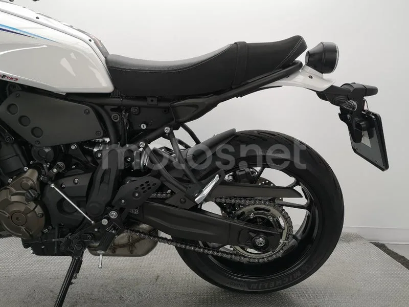 Yamaha XSR 700 – Vista 18