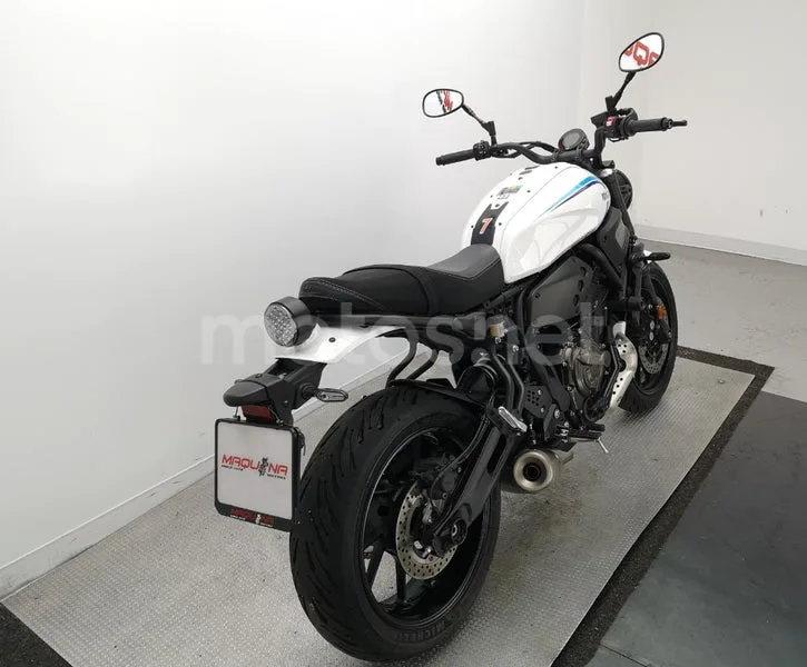 Yamaha XSR 700 – Vista 4