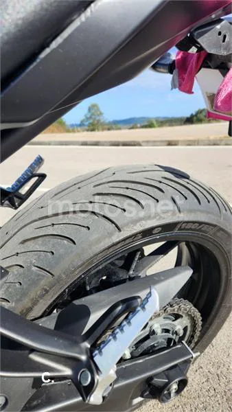 Yamaha MT-07 – Vista 7