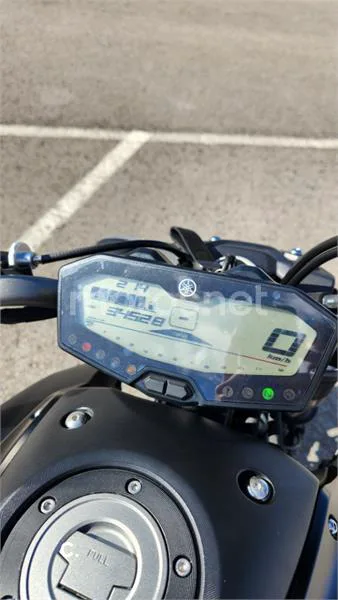 Yamaha MT-07 – Vista 8