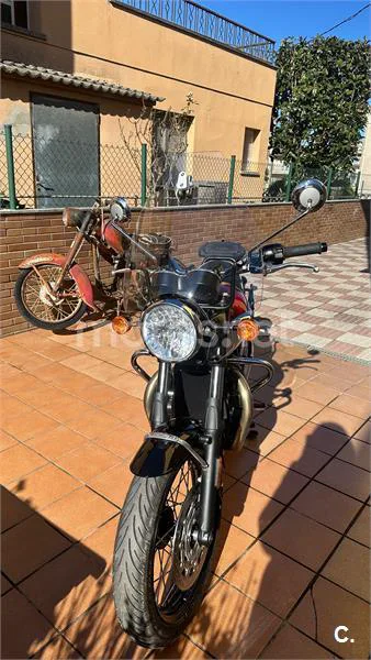 Triumph Bonneville T100 – Vista 4