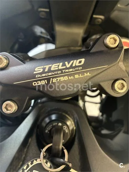 Moto Guzzi Stelvio – Vista 4