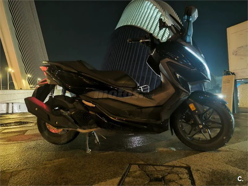 Honda Forza 125 – Vista 3