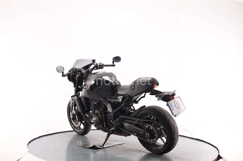 Yamaha XSR 900 – Vista 3