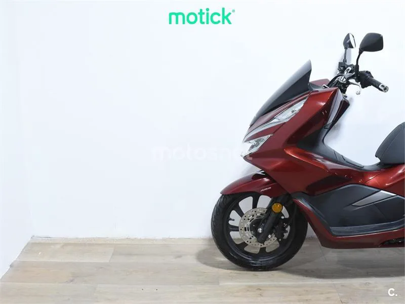 Honda PCX 125 – Vista 8